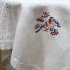 Скатерть Анюта с кружевом. Белый лен. Цветная вышивка "Снегири" - belaya-snegiri2.jpg