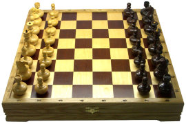 Игровой набор - "Непобедимые" (шахматы, шашки, карты, домино)  - 7q1.jpg