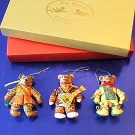 Три маленьких медведя в подарочной коробке - kukly-medvezhata-1.jpg