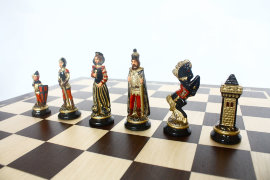 Шахматы "Война алой и белой розы" (ручная роспись) - chess_art_02.jpg