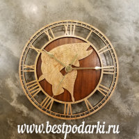 Деревянные настенные часы "Ловля форели"