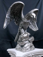 Скульптура « Орёл на скале «Гранд»