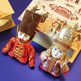Две куклы Боярин и Боярыня в подарочной коробке с бантом - kukly_boyarin-i-boyarynya_2.jpg