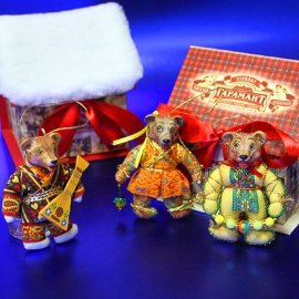 Игрушки ручной работы: три медвежонка в домике - domik-mishki-w2.jpg
