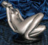  Скульптура «Обнаженная Дама» на черной базе - 829.jpg