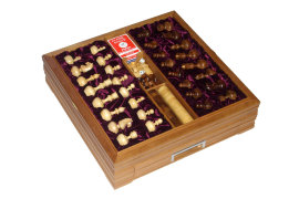 Большой игровой набор из березы: шахматы, шашки, нарды, домино, карты, кости, покерные фишки - CIMG7143_enl.JPG