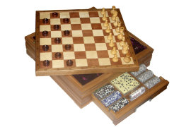 Большой игровой набор из дуба: шахматы, шашки, нарды, домино, карты, кости, покерные фишки - CIMG7418_enl.JPG