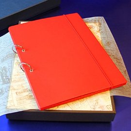 Кожаная папка-планшет. Цвет красный. В подарочной коробке - papka-planshet_kr2.jpg