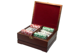 Набор покерный: 250 фишек, колода карт и кости - 9w6.jpg