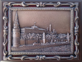 Плакетка с видом Москвы "Кремлёвская набережная" в подарочной упаковке - relief110.jpg